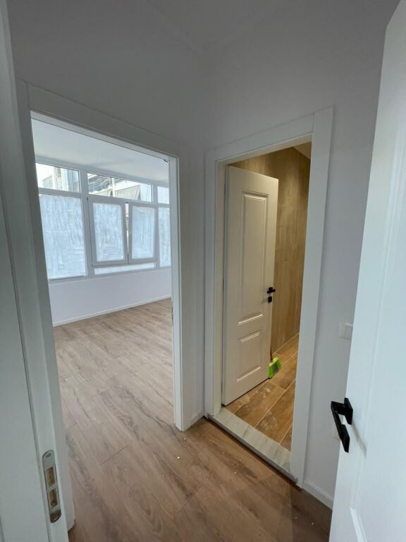 Shitet apartament 1+1, Astir