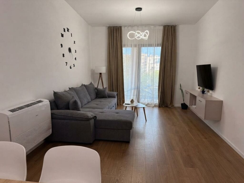 Qera, Apartament 1+1, Rruga e Kavajes, Tiranë.