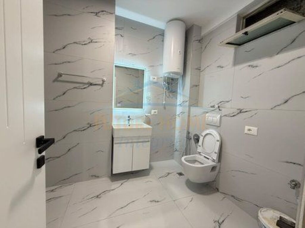 Shitet, Apartament 1+1, Don Bosko, Tiranë.