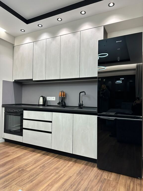 Apartment 1+1 for sale at Komuna e Parisit