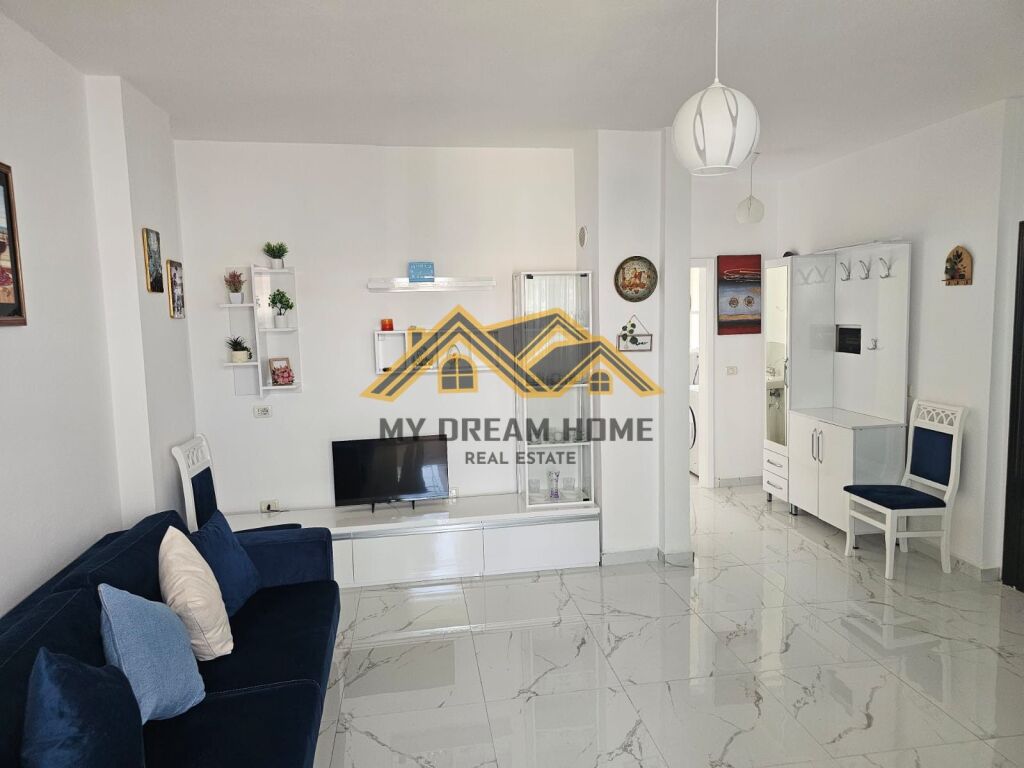 SHITET APARTAMENT 1+1 NE GOLEM