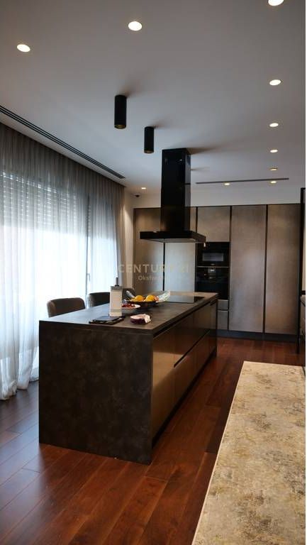 ✨ EKSKLUZIVE | PENTHOUSE PER SHITJE LUXURY 3+1 📍 KOMPLEKSI DELIJORGJI | TIRANË