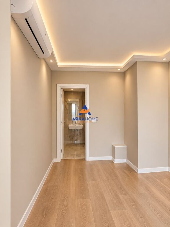 OFFICE FOR RENT 160M2 GROSS "GARDEN BUILDING COMPLEX, KAVAJES ROAD" 2400 EURO (WITHOUT PARKING SPACE)
