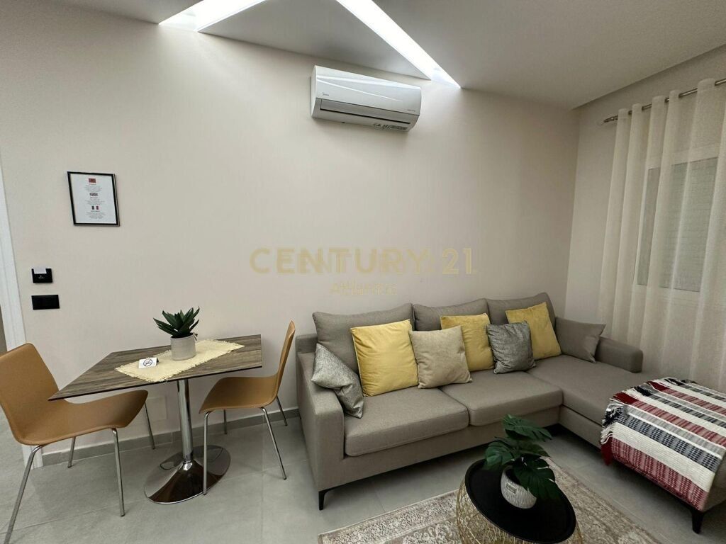 Business premises + 3 Apartments 1+1 for sale, first line with the main road in Plazh Hekurudha!