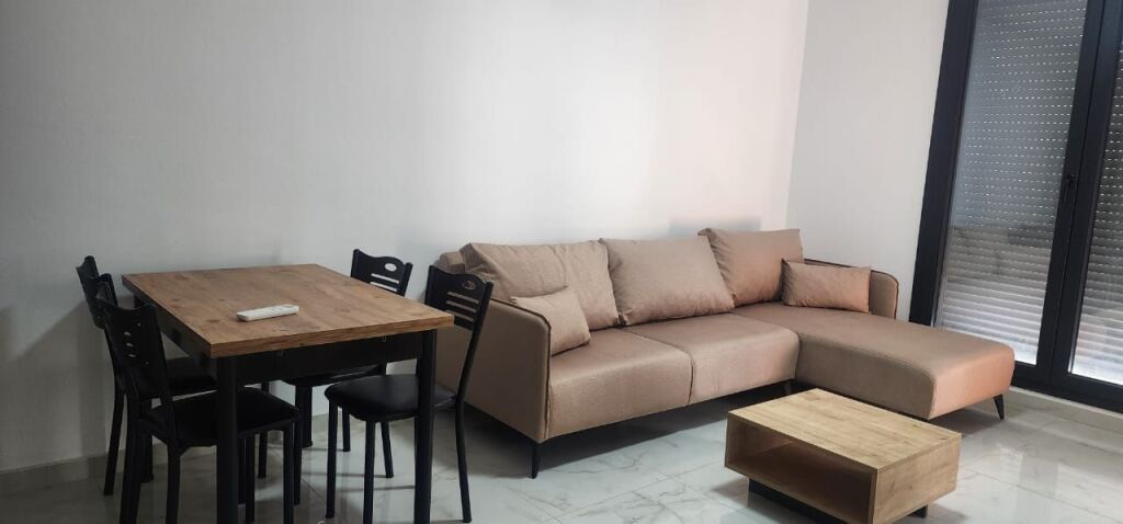 Apartament 1+1 me qira Kompleksi zirkon