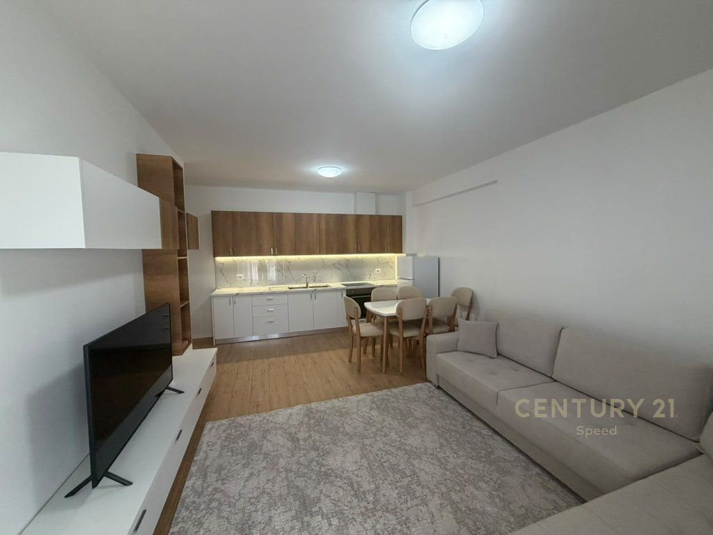 Appartamento 2+1 in affitto in Via "5 Maji"!!