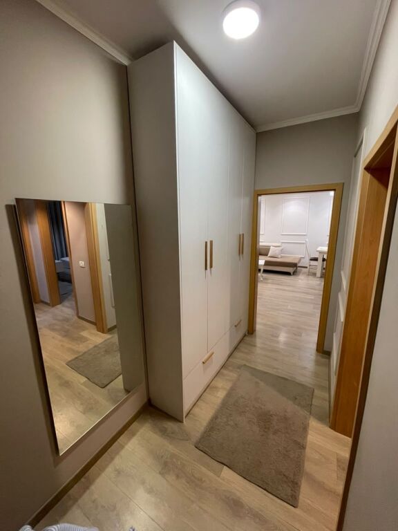 Apartament - Për Qira - Liqeni I Thatë, Tiranë