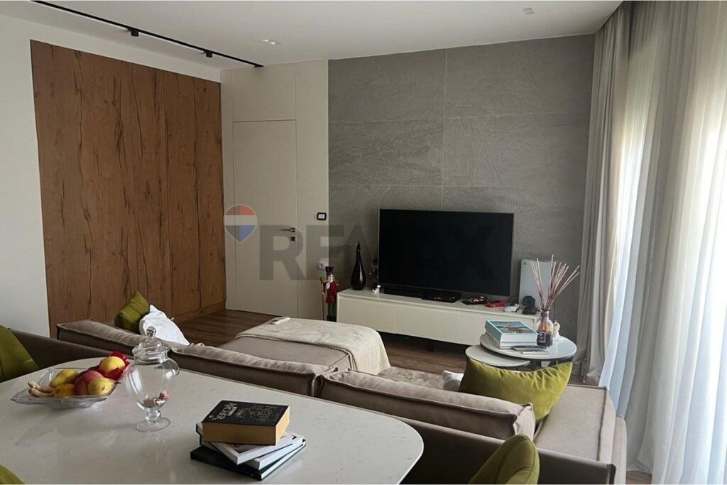 Apartament Luksoz 1+1 në shitje ne Qender