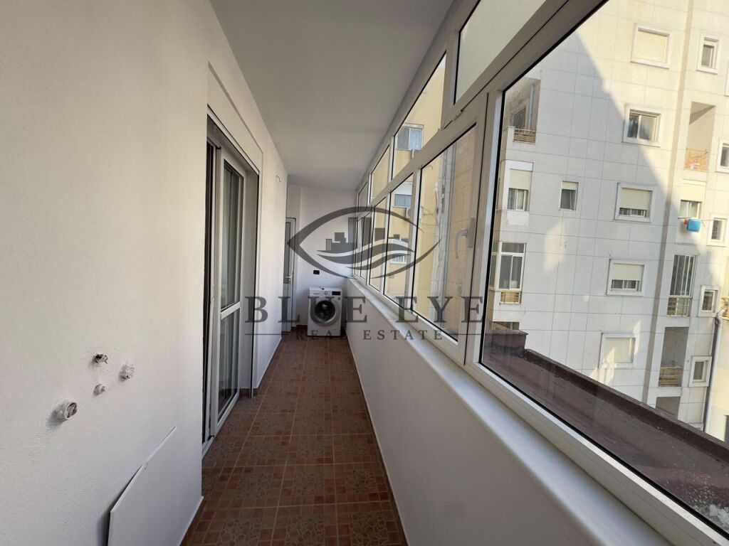 APARTAMENT 2+1+2 ME QIRA – STACIONI I TRENIT