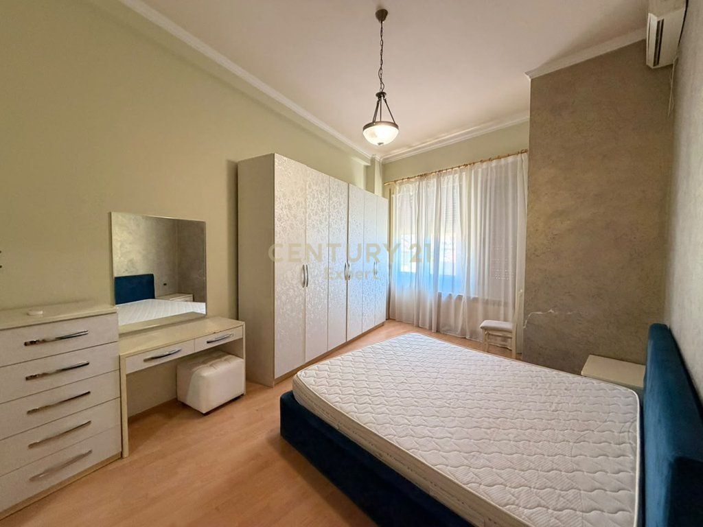 Appartamento 2+1 in affitto a Pazari i Ri 1.000 € /Mese 91.000 Lek /Mese