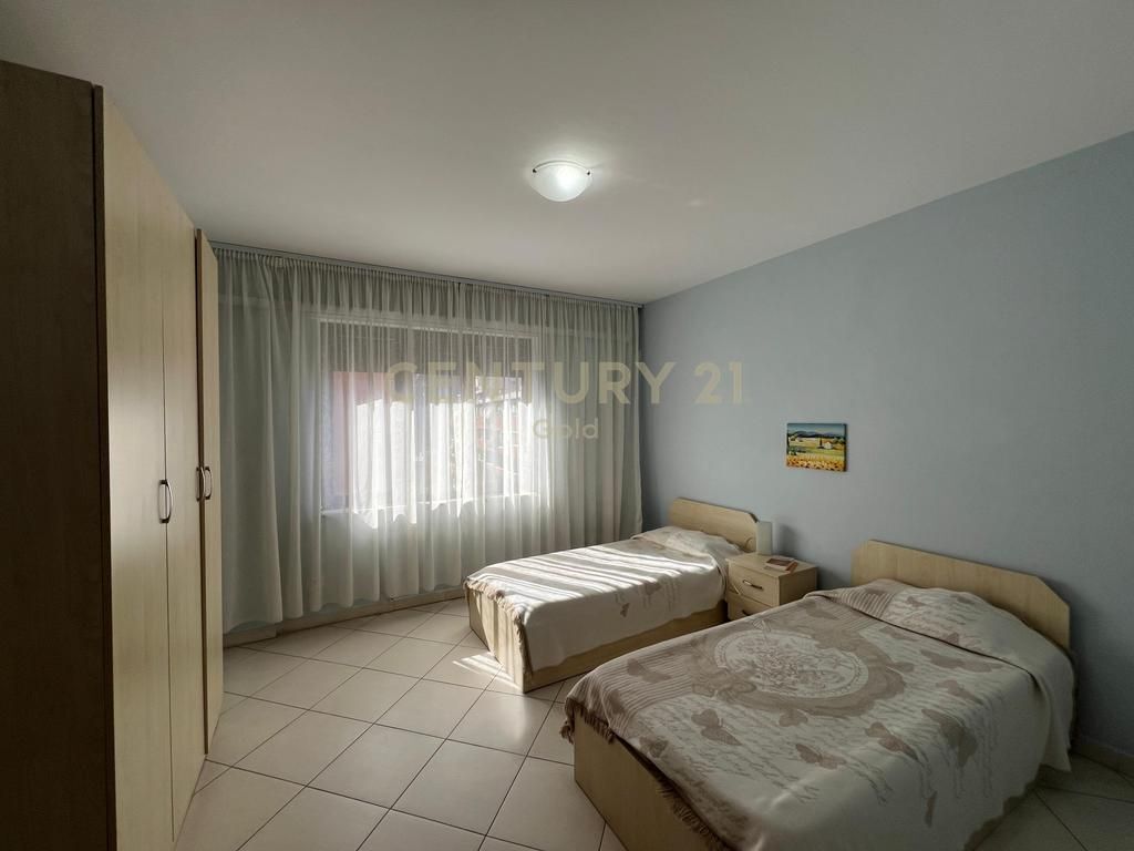 APARTMENT 2+1+2 FOR SALE – BARRICADES STREET!!