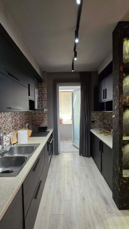 APARTAMENT 2+1 SHITJE ASTIR PRANE RRETHIT