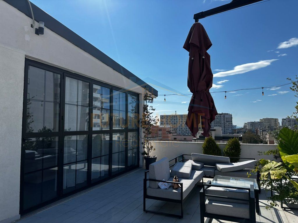 Qera, Penthouse, Durres