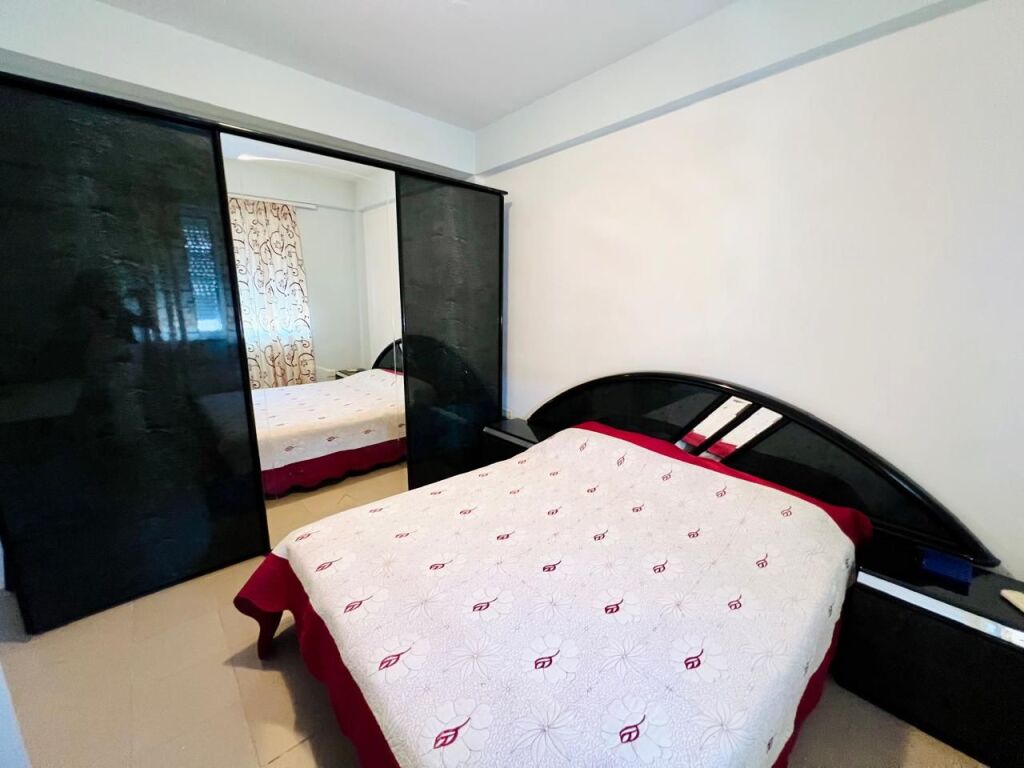 APARTAMENT 3+1+2 ME QIRA, GARDA (Banim ose Zyra)