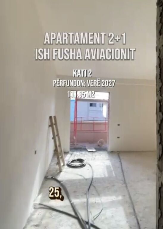 Shitet apartament 2+1+2 tek ish Fusha e Aviacionit ! cmimi ne leke !