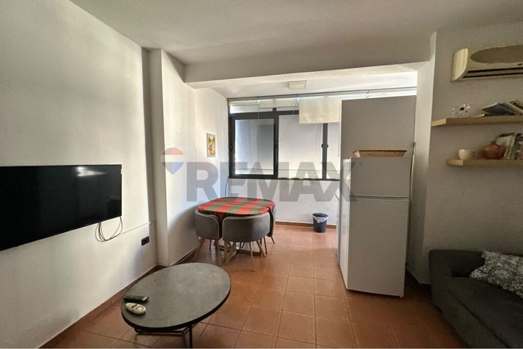 Apartament - Për Shitje - Rruga Muhamet Gjollesha, Tiranë