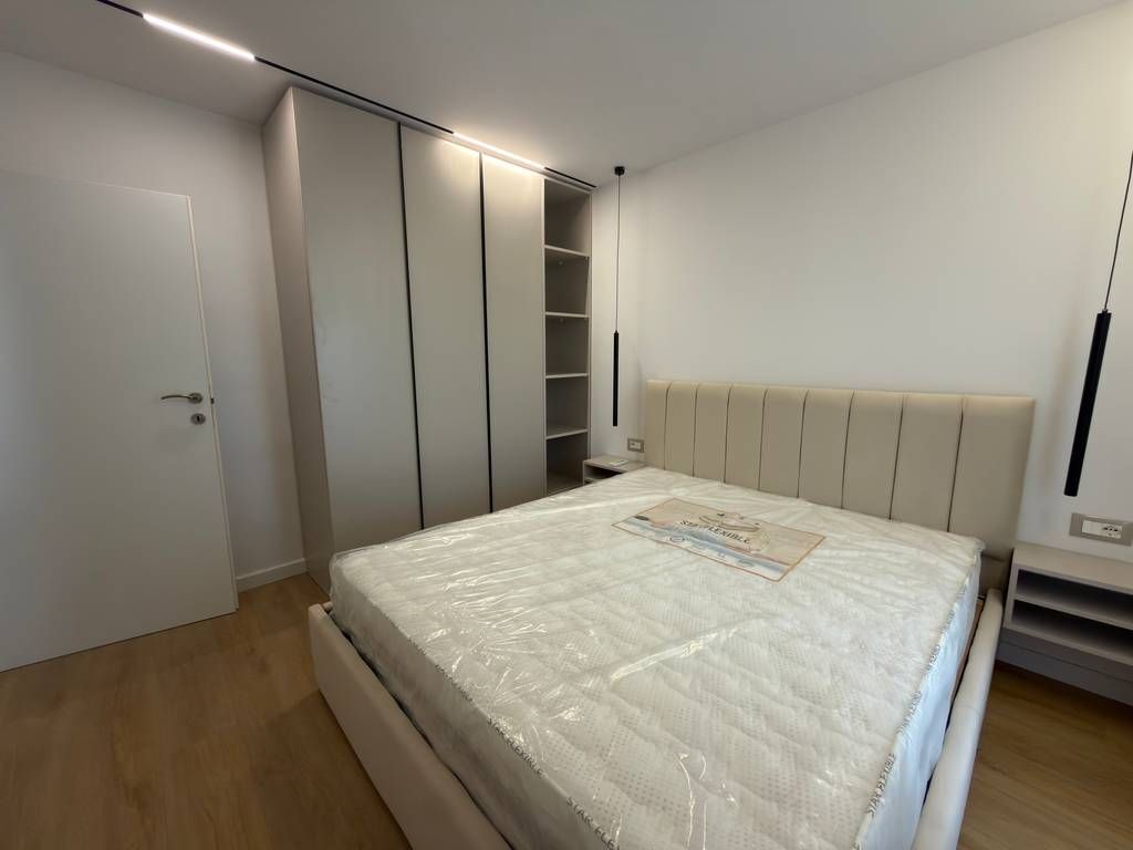 SHESIM APARTAMENT 1+1 PRANE STACIONIT TE TRENIT