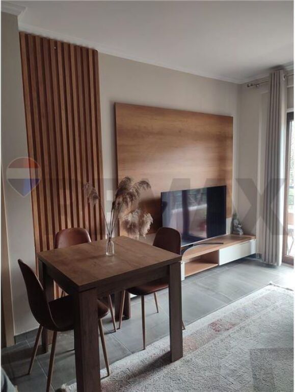 Apartament 2+1 per qira te Kopshti Bootanik!