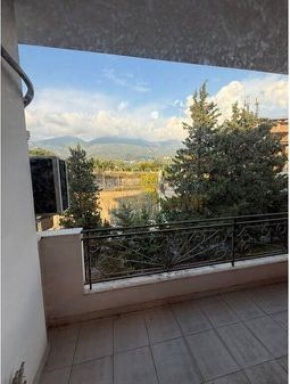 Shitet, Apartament 2+1, Fresk.