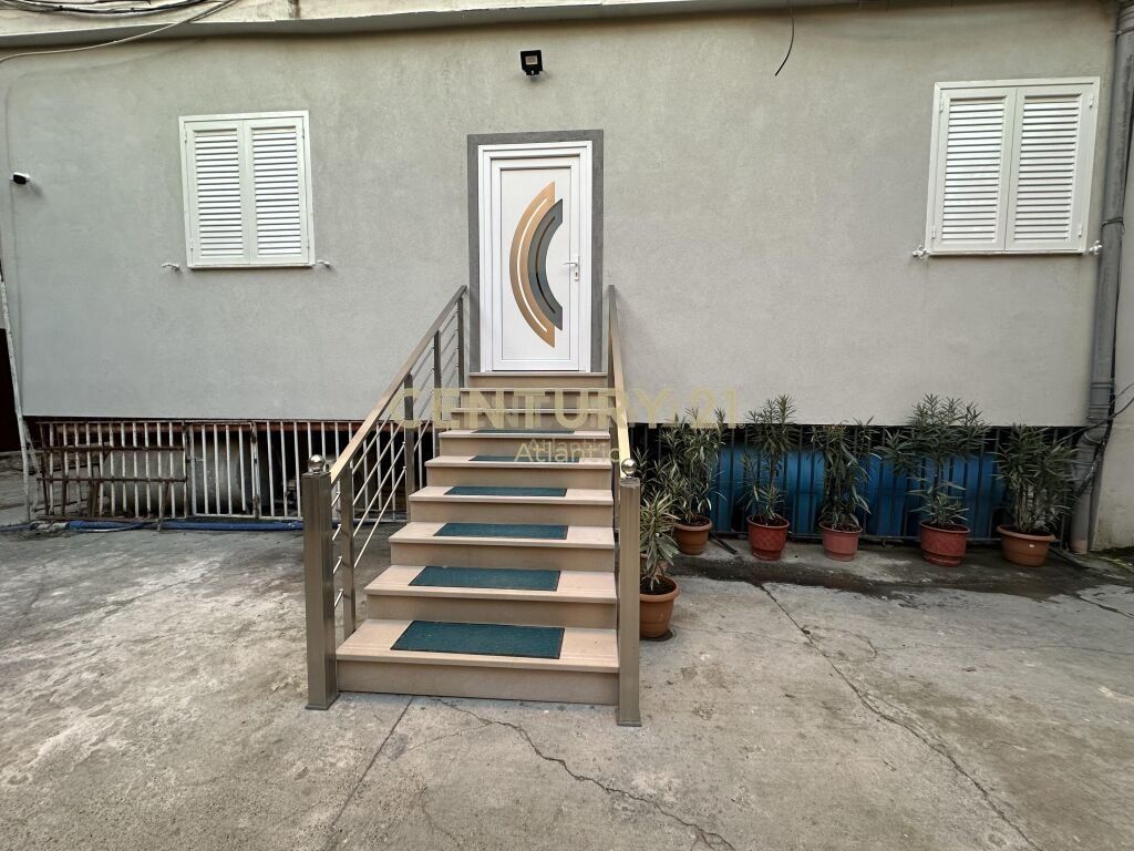 Business premises + 3 Apartments 1+1 for sale, first line with the main road in Plazh Hekurudha!