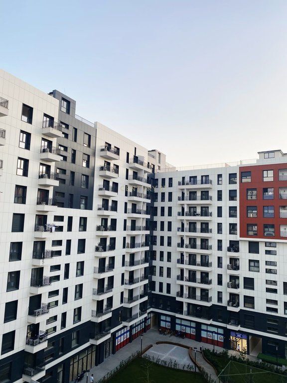 Apartament /Zyre 2+1 per qira Bulevardi i Ri , Kompleksi Ndregjoni  68,000 Lekë /Muaj