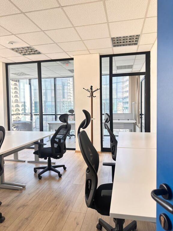 🏢 *OFFICE SPACE FOR RENT – CENTER*