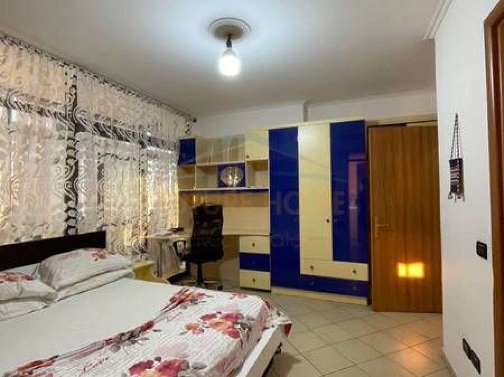 Affitto, Appartamento 3+1+2, Via Kavaja. PRO74880