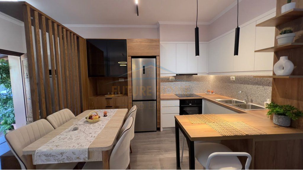Rent, Apartment 2+1+2, near Lake View, Tirana