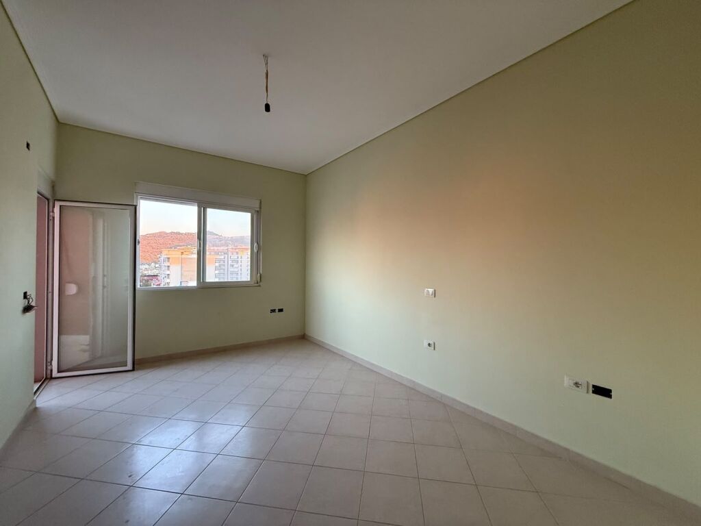 🏠 1+1 APARTMENT FOR SALE IN VLORË.