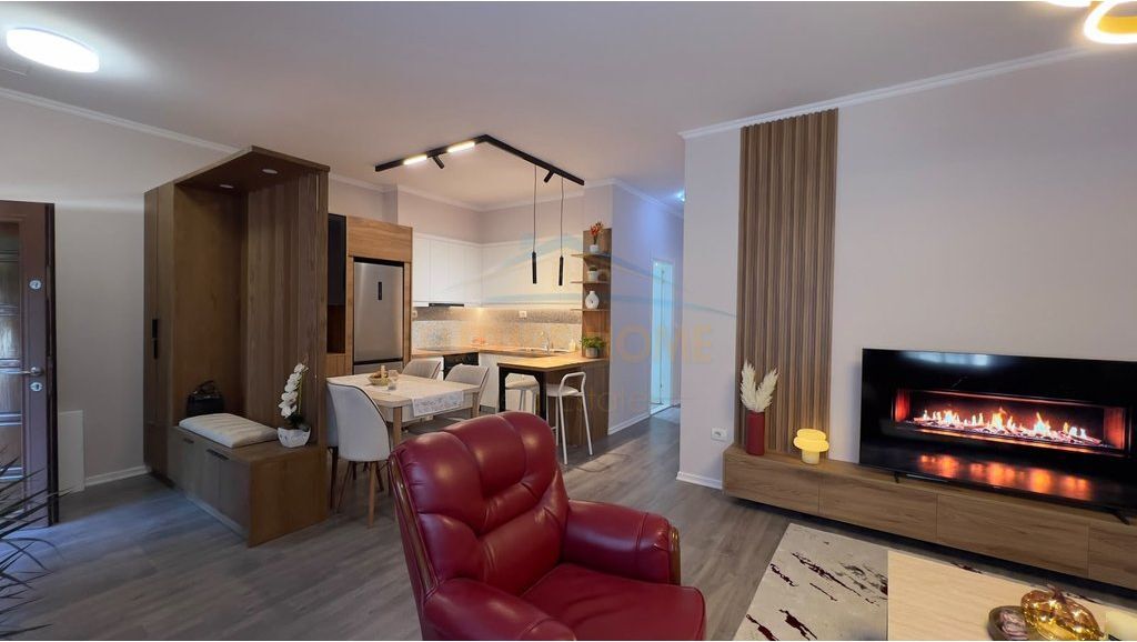 Rent, Apartment 2+1+2, near Lake View, Tirana