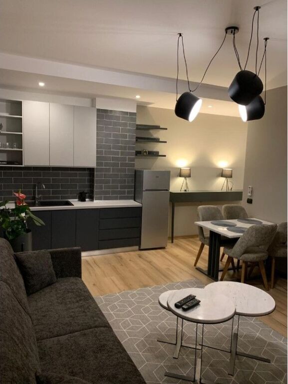 Apartamet me qera siper Kristalit !