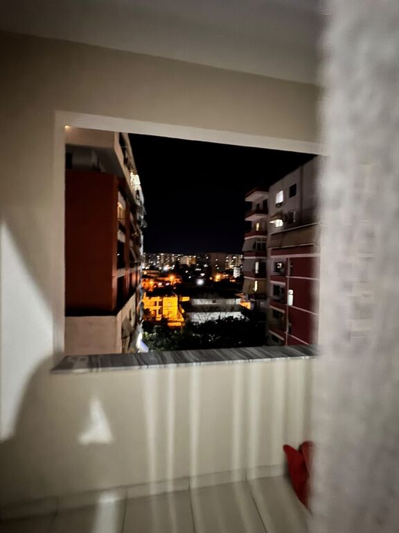 Apartment 2+1, Astir!