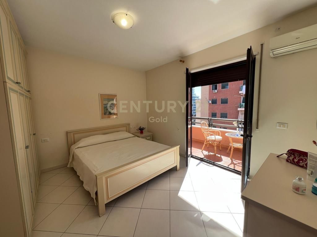 APARTMENT 2+1+2 FOR SALE – BARRICADES STREET!!