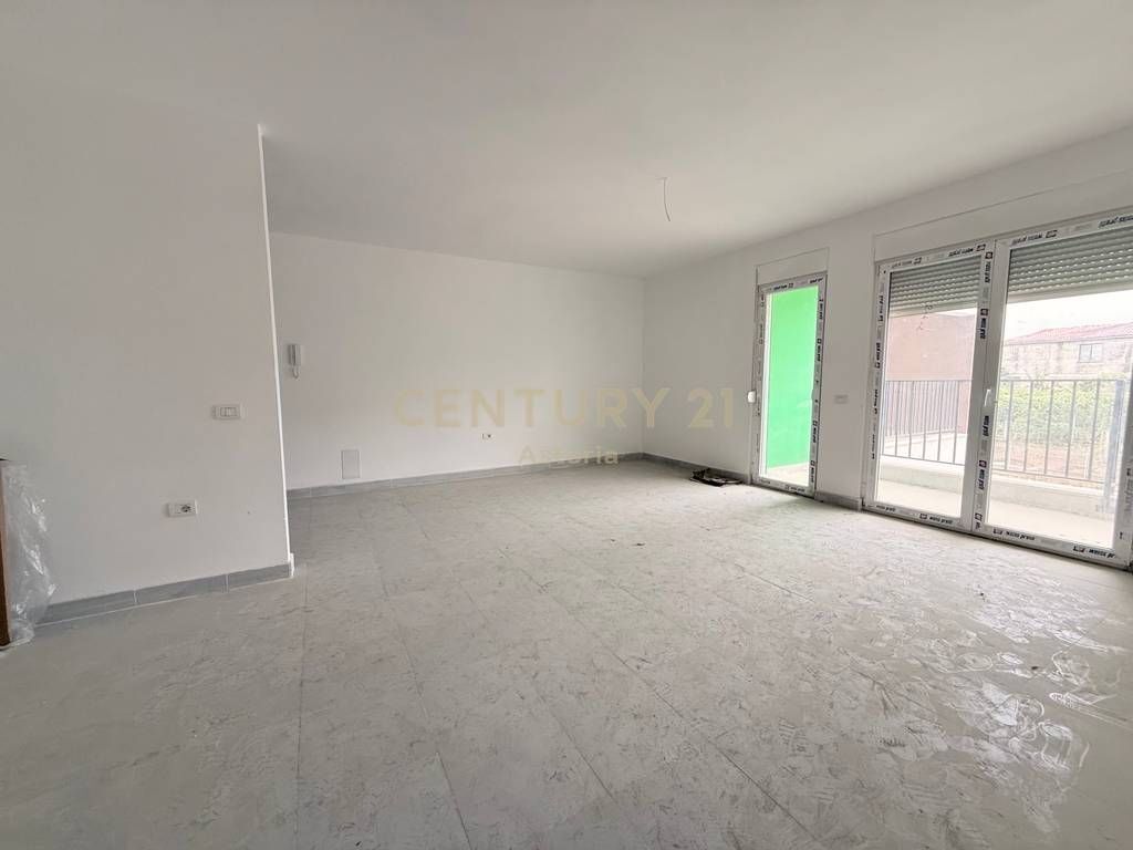 Appartamento 3+1+2 in affitto in via 5 Maji.