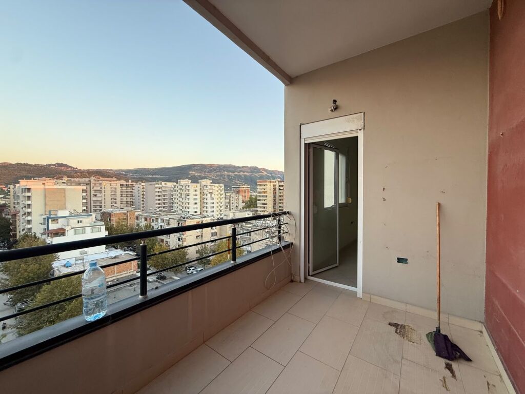 🏠 1+1 APARTMENT FOR SALE IN VLORË.