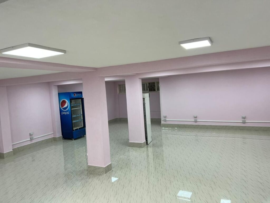 Dyqan me Qira te Xhamia e Tabakeve Tirane