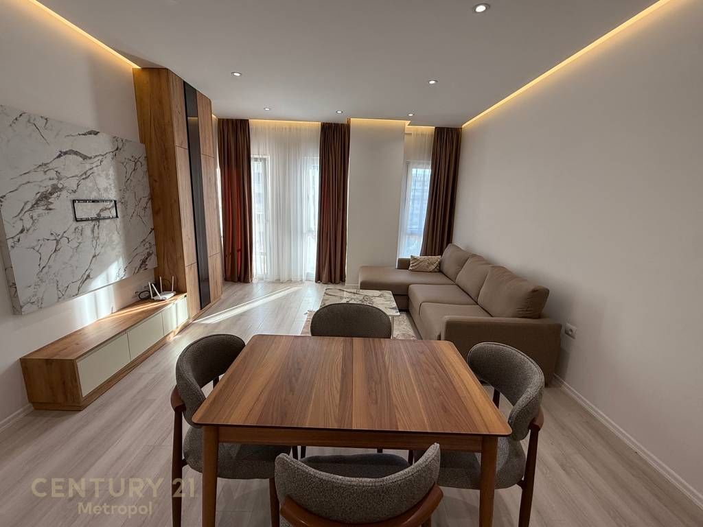 JEPET ME QIRA APARTAMENT 1+1, ZOGU I ZI!