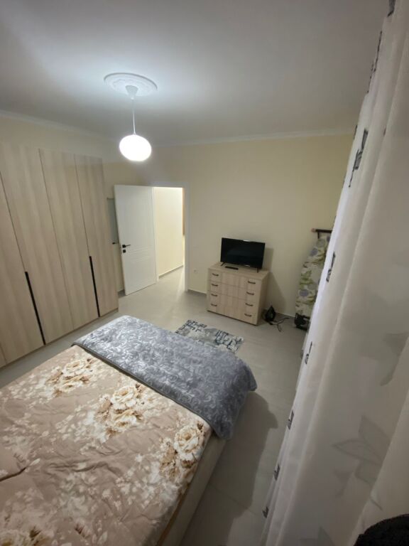 🌊 Jepet me Qera | Apartament 2+1 në Lungomare, Vlorë