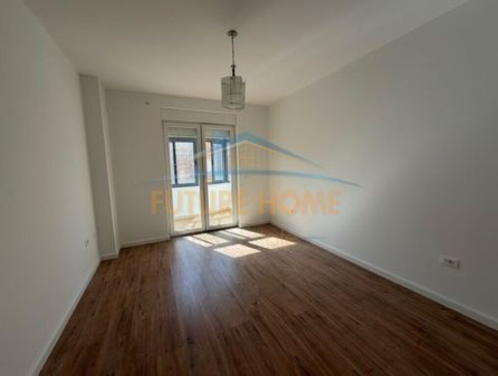 For sale, Apartment 2+1+2, Train Station, Tirana