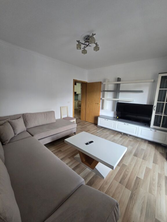 Jipet me qera Apartament 1+1 Te liceu