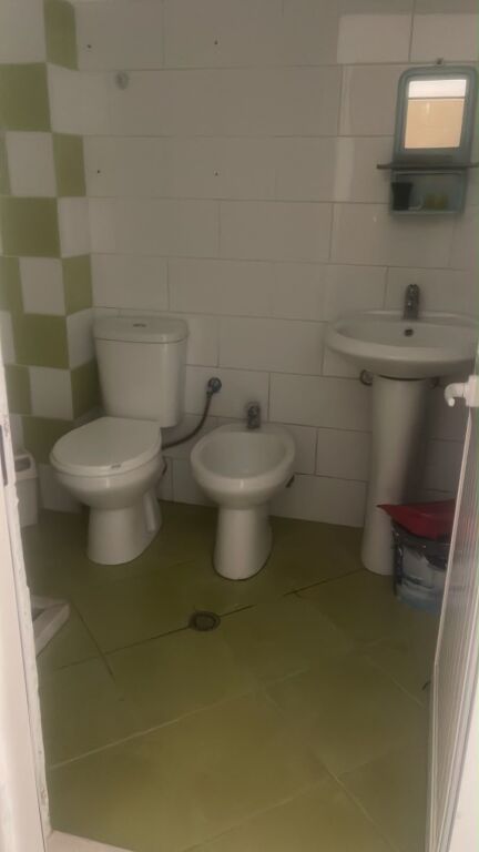 Qera | Apartament 1 + 1 | Pallati me Shigjeta | 350 €/muaj