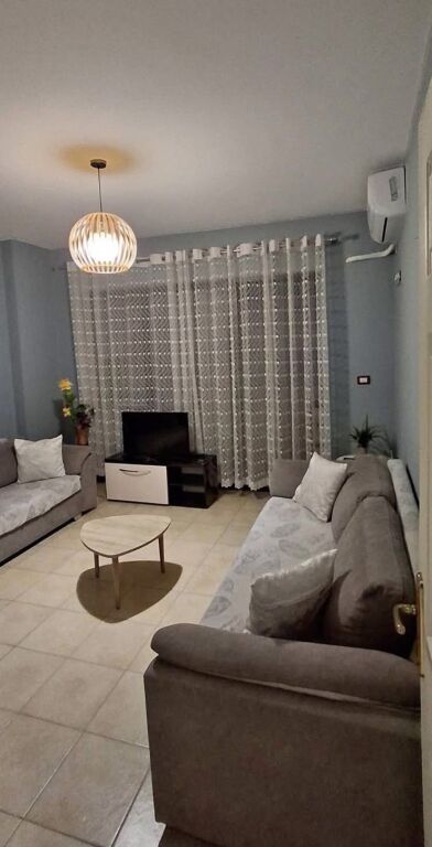 For rent Apartment 1+1, Astir near bar Return 450 thousand old lek
