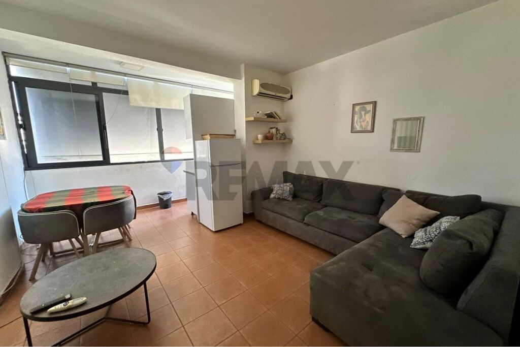 Apartament - Për Shitje - Rruga Muhamet Gjollesha, Tiranë