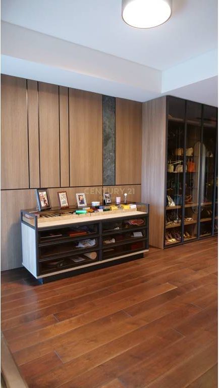 ✨ EKSKLUZIVE | PENTHOUSE PER SHITJE LUXURY 3+1 📍 KOMPLEKSI DELIJORGJI | TIRANË