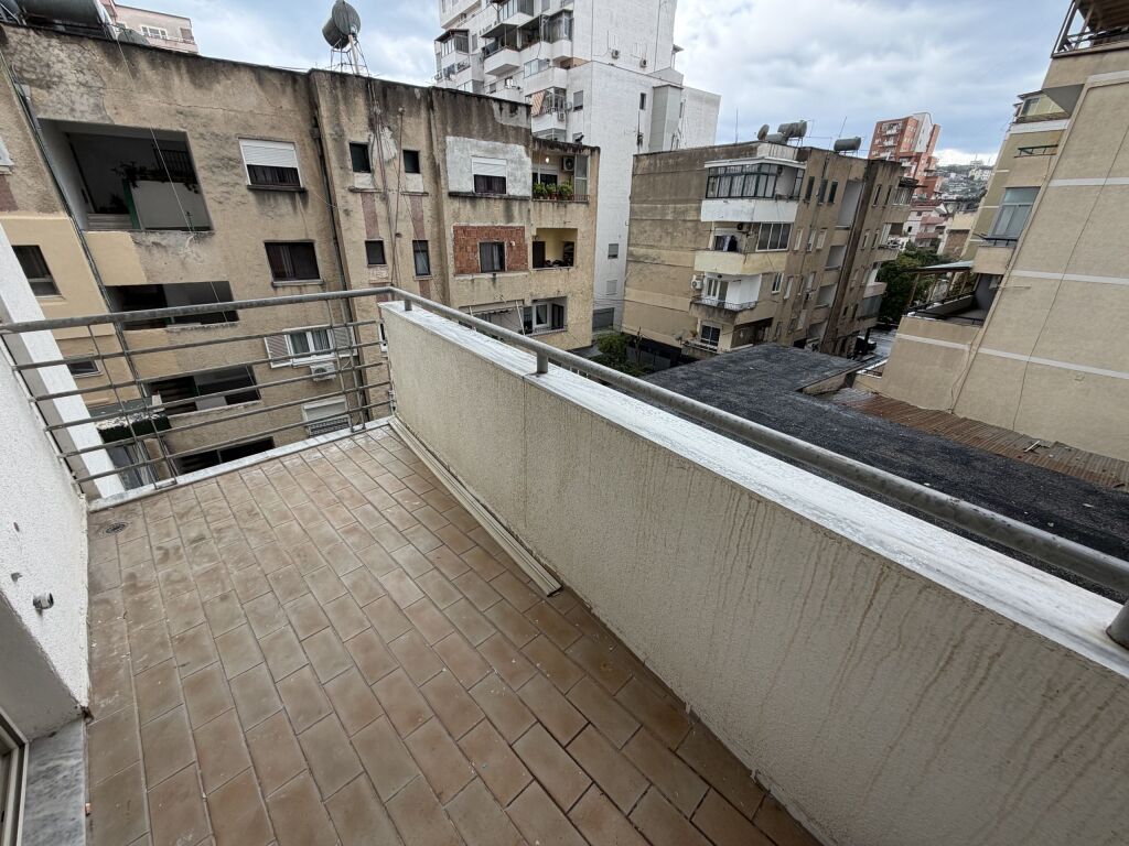 Apartment 2+1+2 for rent in Neighborhood 5