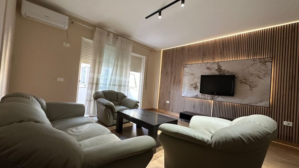 APARTMENT 1+1 FOR RENT NEAR THE DRY LAKE
