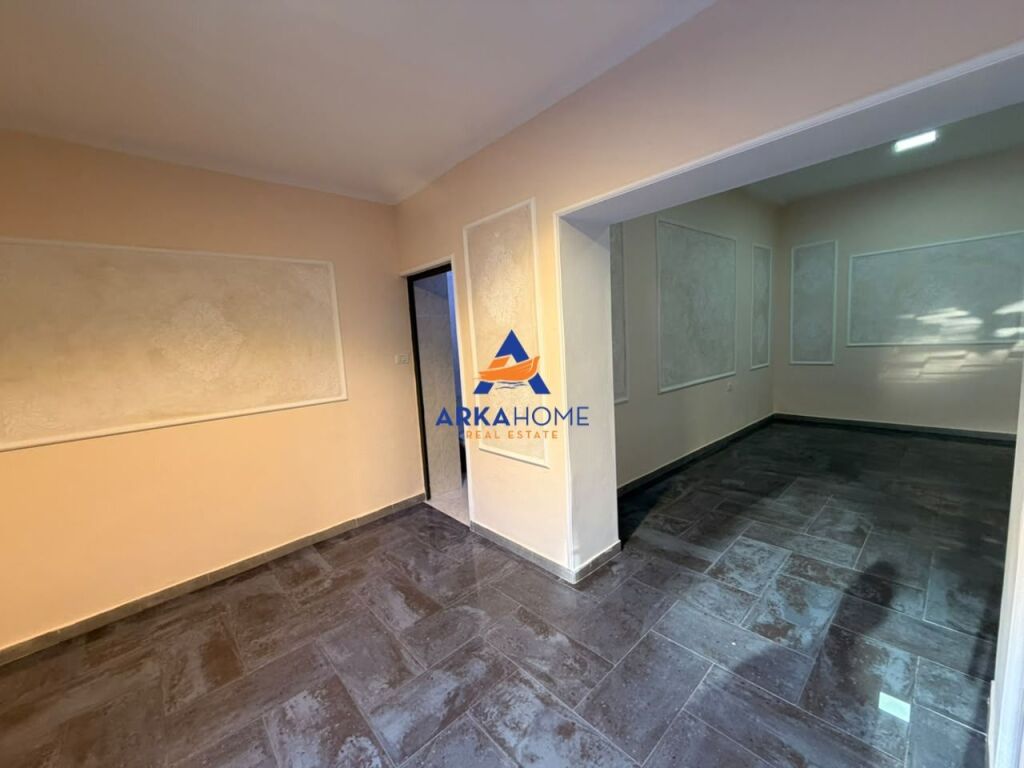 LOCALE DI SERVIZIO IN AFFITTO 40 M2 "IN VASIL SHANTO" 45.000 LEKE