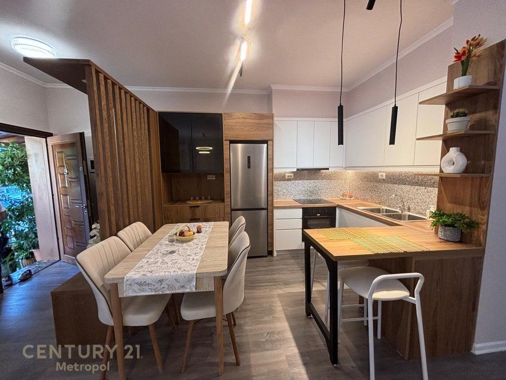 APARTAMENT ME QIRA – PAS LAKE VIEW