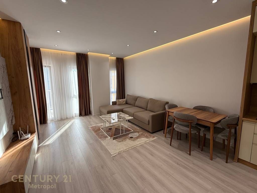 JEPET ME QIRA APARTAMENT 1+1, ZOGU I ZI!