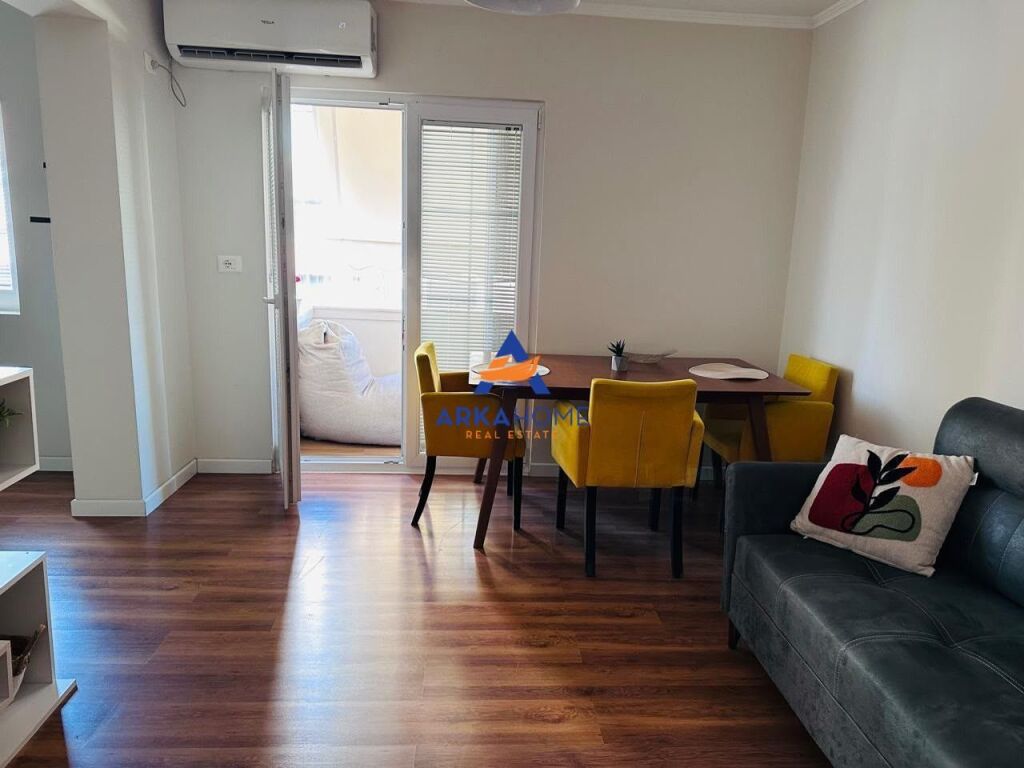 SHITET APARTAMENT 1+1+BALLKON "PRANE SELVISE" 14.500.000 LEKE